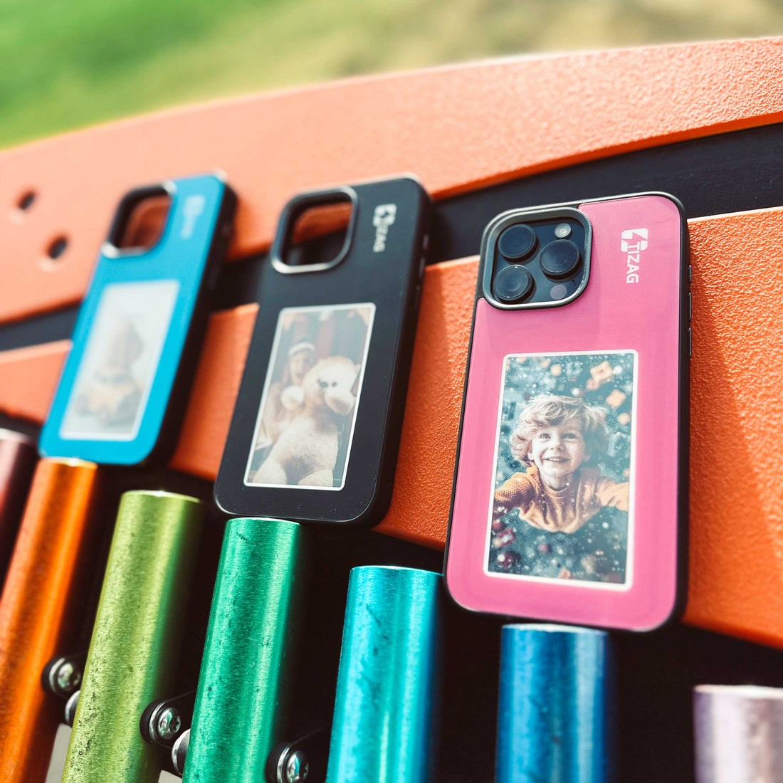 TIZAG Digital Canvas iPhone Case: E Ink Customization & Protection